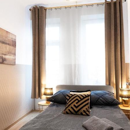 Clicktheflat Aleje Niepodleglosci Center Apart Rooms Βαρσοβία Εξωτερικό φωτογραφία